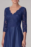 Marine A-Line à col en V à manches 3/4, longue robe de mère de la mariée en satin avec dentelle