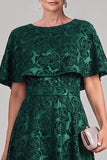 Robe midi midi à col rond vert foncé avec cape