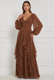 Robe de demoiselle d’honneur Espresso A-Line à col en V à manches bouffantes Maxi à volants