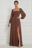 Robe de demoiselle d’honneur Espresso A-Line à manches bouffantes à manches bouffantes Maxi avec fente latérale