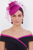 Chapeau fascinateur fleur en tissu Fuchsia Sinamay Birdcage Veil 3D avec plume