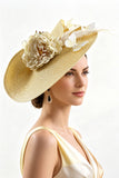 Chapeau fascinator en filet de paille jaune tissé avec des papillons et plumes en tissu fleur