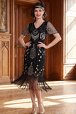 Robe des années 1920 à manches courtes abricot à col V avec paillettes et franges