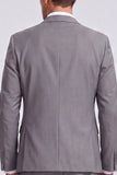 Costume de bal gris trois pièces pour hommes à double boutonnage et revers crantés