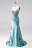 Corset bleu menthe, coupe sirène, avec fronces et appliqués, en satin, à fines bretelles, longue robe de soirée avec perles