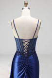 Corset bleu royal à col à col à cou bleu transparent transparent en satin fleuri à paillettes Longue, robe de bal longue avec fente