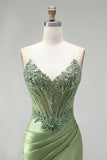 Corset vert sirène à col en V en strass, satin transparent plissé et perlée, longue robe de bal avec fente