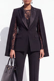 Costume féminin à simple boutonnage, deux pièces avec pantalon noir et revers en pointe