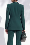 Costume pour femme vert foncé en satin à revers en pointe, col en V, boutonnage simple, coupe longue et poches