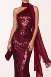 Robe de cérémonie longue bourgogne à paillettes, coupe sirène, avec drapé en mousseline
