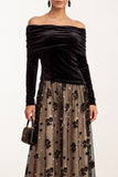 robe de noël midi noire et champagne en velours, ligne A, à épaules dénudées, froncée, en tulle et à manches longues