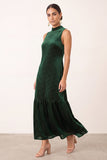 robe de noël midi vert foncé en velours, ligne A, à col montant volanté et perlée