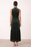 robe de noël midi vert foncé en velours, ligne A, à col montant volanté et perlée