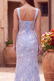 Robe de soirée longue bleue en satin coupe sirène, corset transparent, broderie florale et fente