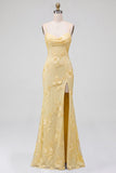 Robe de soirée longue à fines bretelles jaune, coupe sirène, à motifs floraux