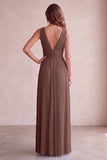 Robe longue de mariage noire à col en V plissé