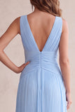 Robe longue de mariage noire à col en V plissé