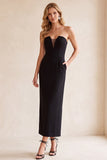 Robe de cérémonie midi en maille, sans bretelles, coupe fourreau, noire, à col V, avec poches