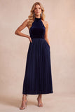 Robe de fête de fête midi plissée en velours noir en ligne A avec poches
