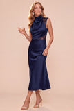 Robe midi sans manches à col cowl à étui café avec dendelle
