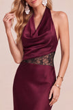 Robe de mariée midi en satin Bourgogne à capuche et à découpe en dentelle