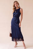 Robe de mariage midi en satin à col rond noire avec dentelle