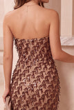 Robe de cocktail midi café scintillante, moulante, sans bretelles, à paillettes et franges