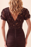 Robe de cérémonie longue en mousseline marron, coupe sirène, à col V, avec fronces