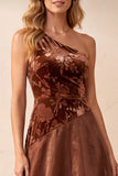 Robe de cérémonie longue en velours, à une épaule, ligne A