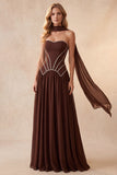 Robe de cérémonie longue café, avec corset, à encolure coeur et strass