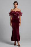 Robe de cérémonie longue bordeaux en velours, coupe sirène, à épaules dénudées, avec fronces