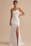 Robe de mariée longue blanche en satin, sans bretelles, avec fente
