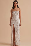 Robe de mariée longue coupe fourreau blanche sans bretelles