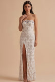 Robe de mariée longue coupe fourreau blanche sans bretelles