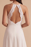 Robe de mariée longue en dentelle blanche en mousseline à encolure tour de cou