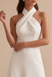 Robe de mariée midi blanche en satin à encolure tour de cou