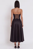 Robe de cocktail noire sans bretelles midi avec fente