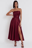 Robe de cocktail noire sans bretelles midi avec fente