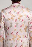 Blazer de soirée pour hommes à revers à motifs floraux à un bouton rose et blanc