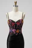 Robe de soirée longue noire coupe sirène, à paillettes, brodée, à corset, en satin, à fines bretelles et avec fente