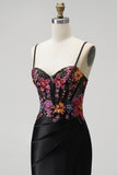 Robe de soirée longue noire coupe sirène, à paillettes, brodée, à corset, en satin, à fines bretelles et avec fente