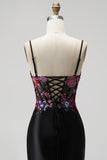 Robe de soirée longue noire coupe sirène, à paillettes, brodée, à corset, en satin, à fines bretelles et avec fente