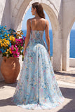 Robe de soirée longue bleue ligne A, à corset transparent, broderie florale et fines bretelles