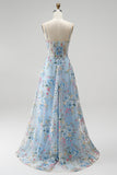 Robe de soirée longue bleue ligne A, à corset transparent, broderie florale et fines bretelles