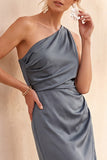 Robe de cérémonie vert sauge en satin, coupe fourreau, à une épaule, avec fronces, midi
