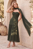 Robe de cérémonie olive, coupe ajustée et évasée, sans bretelles, avec perles, en mousseline, avec plis, midi, avec cape