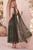 Robe de cérémonie olive, coupe ajustée et évasée, sans bretelles, avec perles, en mousseline, avec plis, midi, avec cape