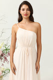 Une épaule sans manches Champagne Long Bridesmaid Robe