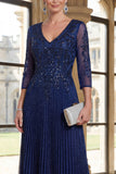 Robe de la mariée à col en V bleu marine scintillante à plis en ligne Mother of the Bride