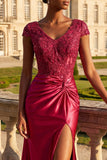 Robe longue de bal de bal en sirène aux paillettes bordeaux avec fente